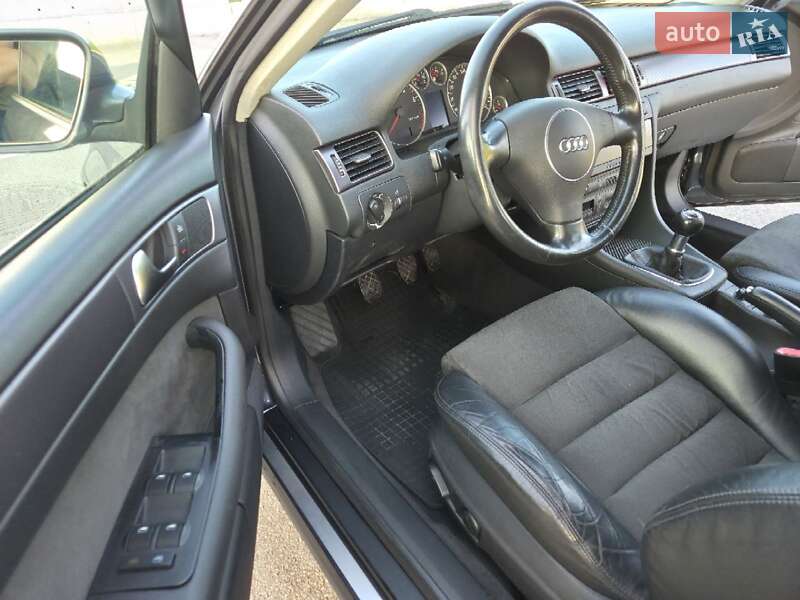 Седан Audi A6 2003 в Ирпене