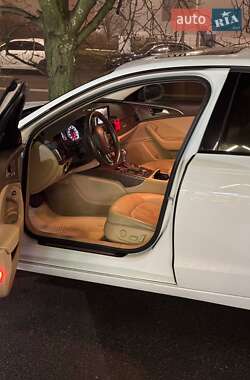 Седан Audi A6 2012 в 