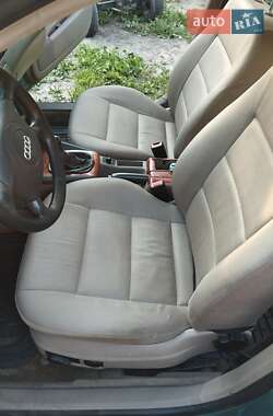 Седан Audi A6 2000 в 