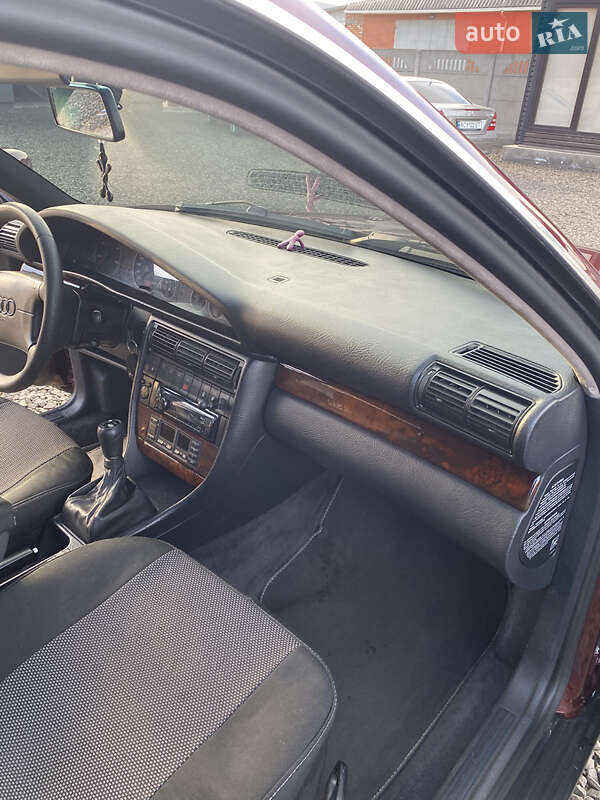 Седан Audi A6 1996 в Луцьку