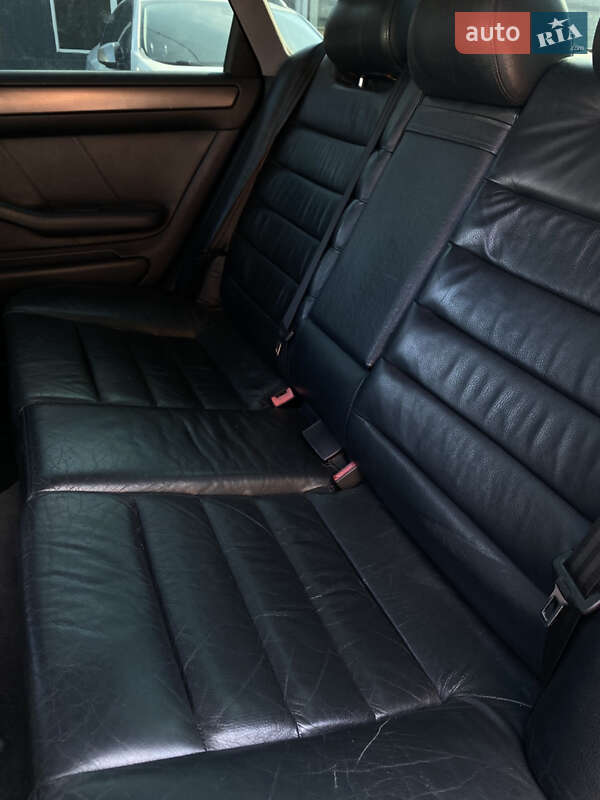 Седан Audi A6 2000 в Луцьку