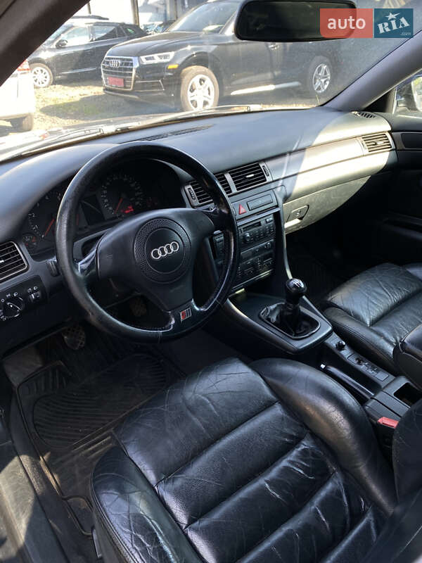 Седан Audi A6 2000 в Луцьку