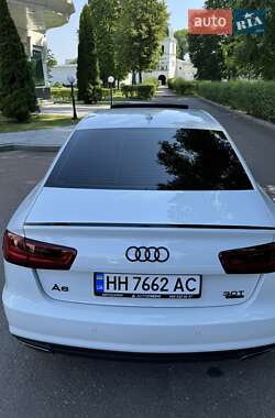 Седан Audi A6 2015 в 
