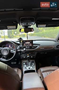 Седан Audi A6 2015 в 