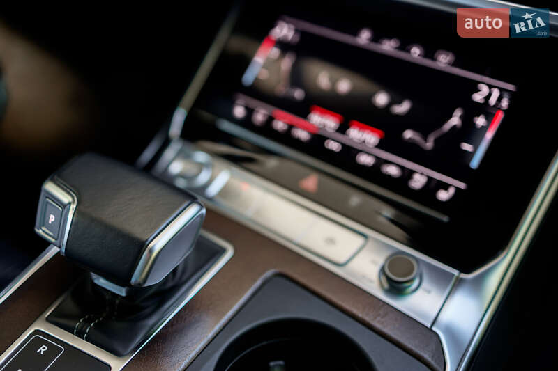 Седан Audi A6 2020 в Харькове