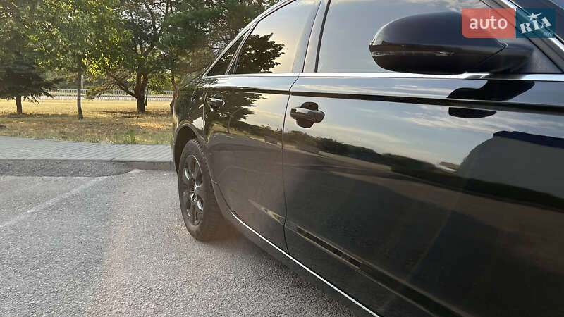 Седан Audi A6 2012 в Дніпрі