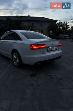 Седан Audi A6 2013 в 