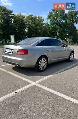 Седан Audi A6 2004 в 