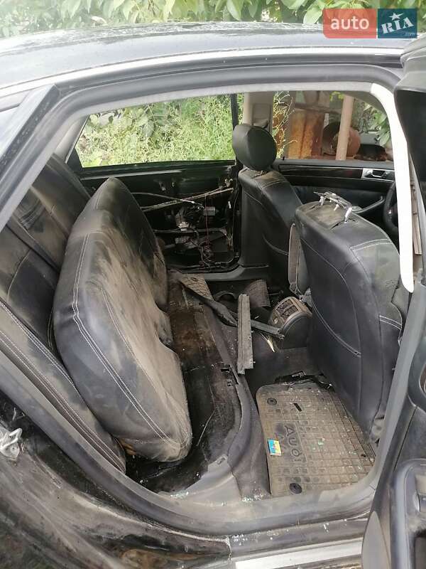 Седан Audi A6 1998 в Ізмаїлі