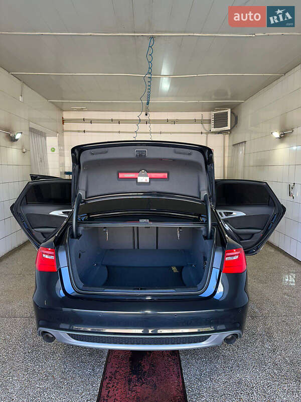 Седан Audi A6 2012 в Измаиле