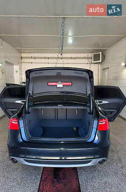 Седан Audi A6 2012 в 
