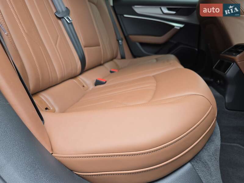 Универсал Audi A6 2021 в Луцке