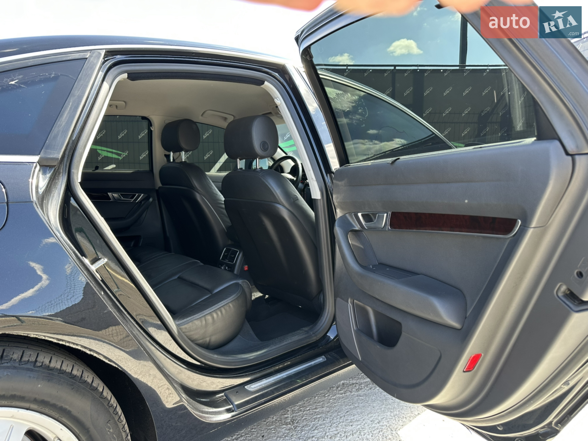 2010 Audi A6 - мініатюра 13