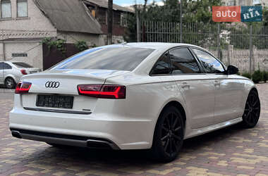 Седан Audi A6 2016 в 