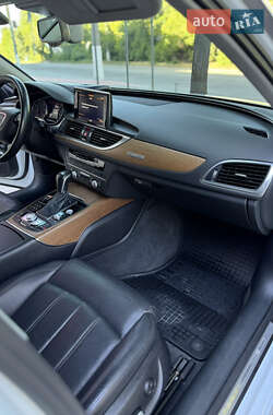 Седан Audi A6 2015 в 