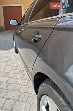 Седан Audi A6 2012 в 
