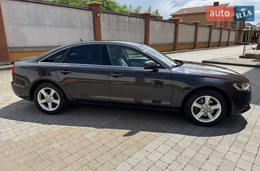 Седан Audi A6 2012 в 