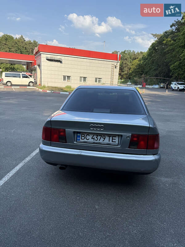 Седан Audi A6 1996 в Львове