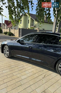 Седан Audi A6 2019 в 