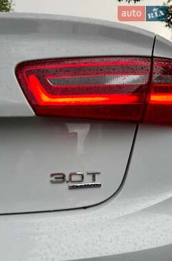 Седан Audi A6 2012 в 