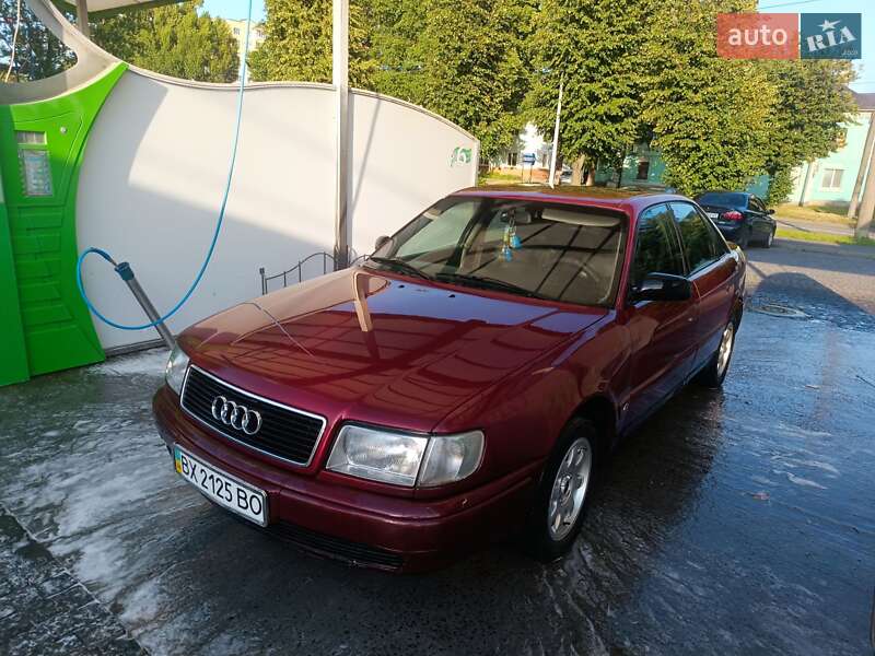 Седан Audi A6 1994 в Хмельницком