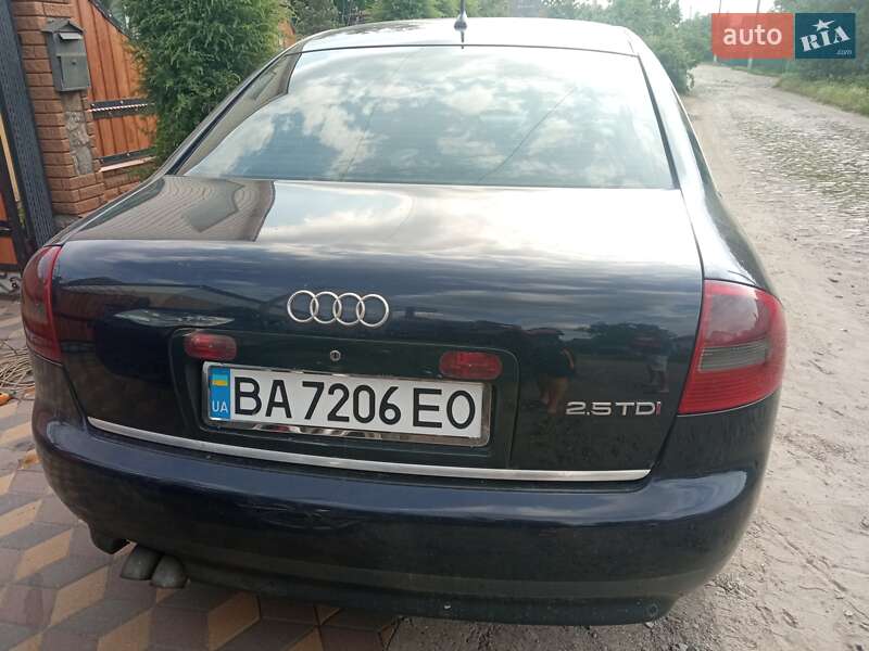 Седан Audi A6 2001 в Александровке