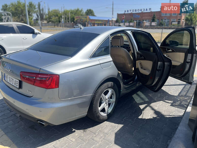 Седан Audi A6 2011 в Николаеве