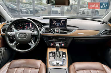 Седан Audi A6 2015 в 