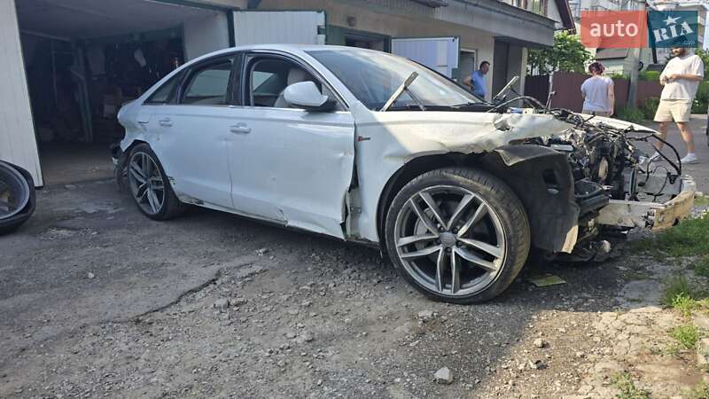 Седан Audi A6 2015 в Львові