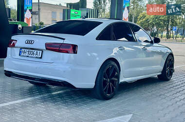 Седан Audi A6 2015 в 