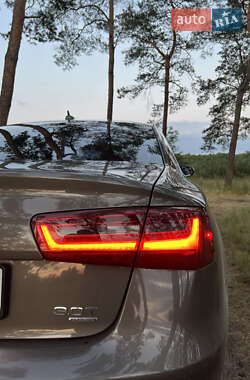 Седан Audi A6 2011 в 