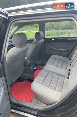 Универсал Audi A6 2002 в 
