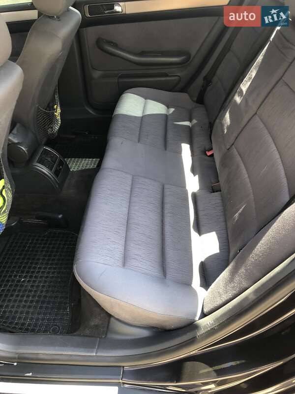 Седан Audi A6 1999 в Стрые