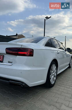 Седан Audi A6 2016 в 