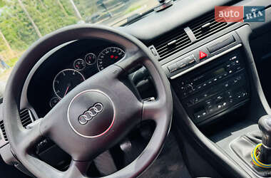 Седан Audi A6 2002 в 