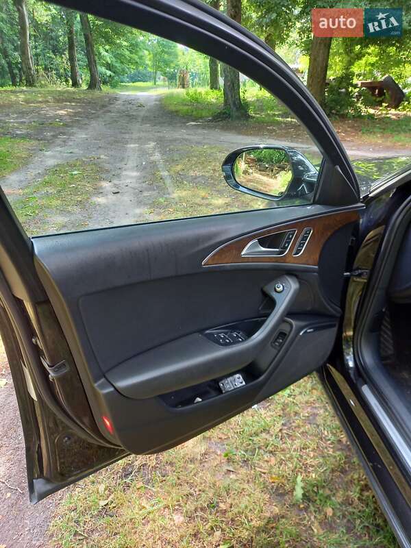 Седан Audi A6 2012 в Дубні
