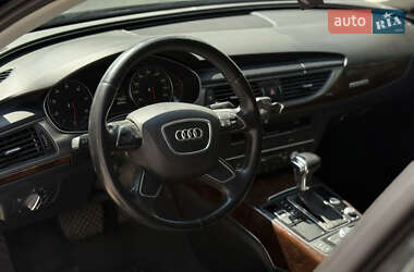 Седан Audi A6 2012 в 