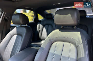 Седан Audi A6 2012 в 