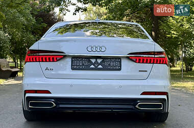 Седан Audi A6 2019 в 