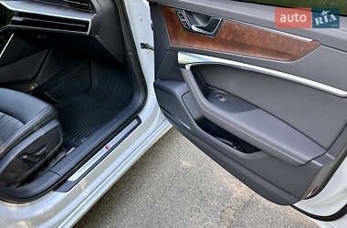 Седан Audi A6 2019 в 