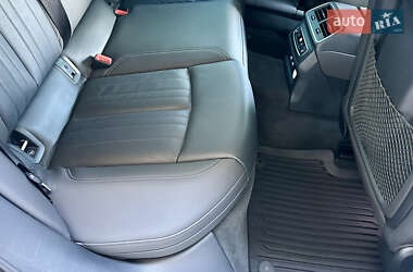 Седан Audi A6 2019 в 