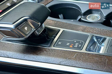 Седан Audi A6 2019 в 