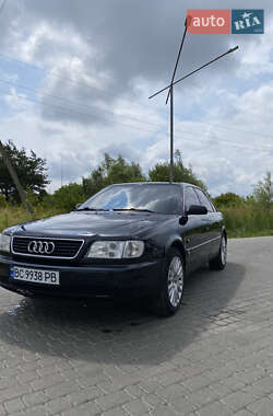 Седан Audi A6 1995 в Жовкве