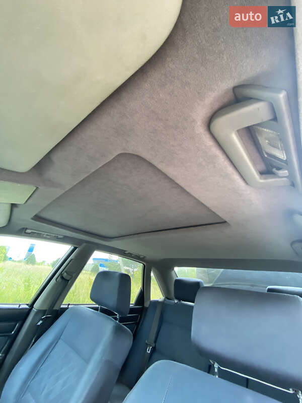 Седан Audi A6 1995 в Жовкве