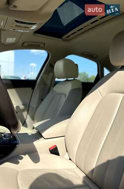 Седан Audi A6 2016 в 