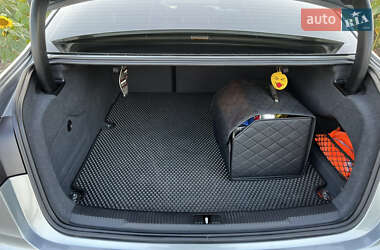 Седан Audi A6 2013 в 