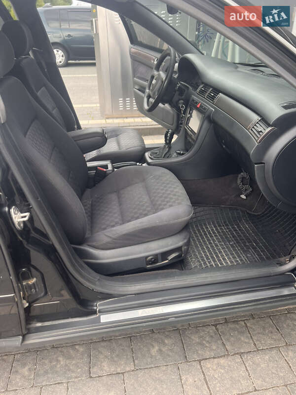 Универсал Audi A6 2000 в Самборе