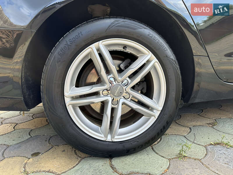 Універсал Audi A6 2012 в Новоселиці