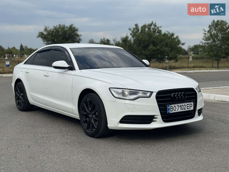 Седан Audi A6 2012 в Покровському