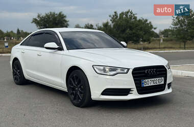 Седан Audi A6 2012 в 